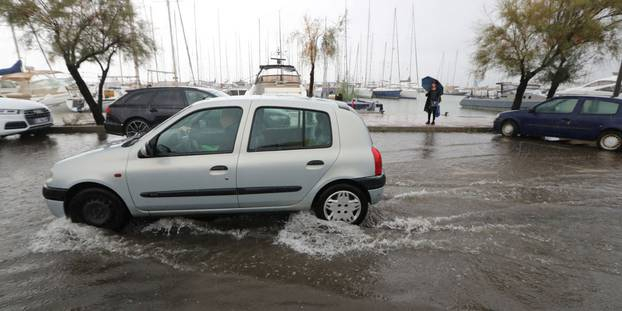 Inondations en Sicile : dix morts, dont une famille de 9 personnes