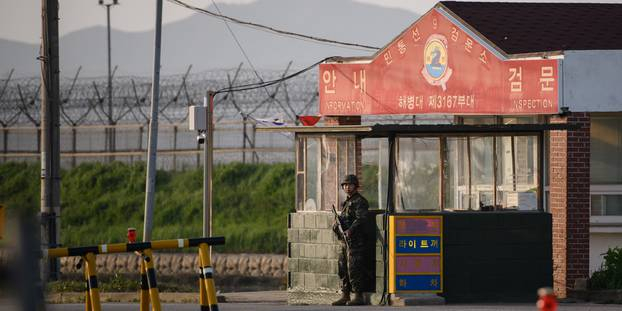 Les deux Corées commencent à détruire des postes de garde frontaliers