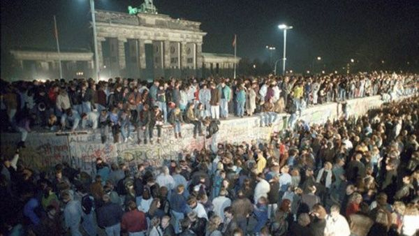 ¿Qué causó la caída del muro que separó a Alemania por 28 años?