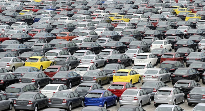 EEUU analizará imponer mayores aranceles a autos fabricados en China