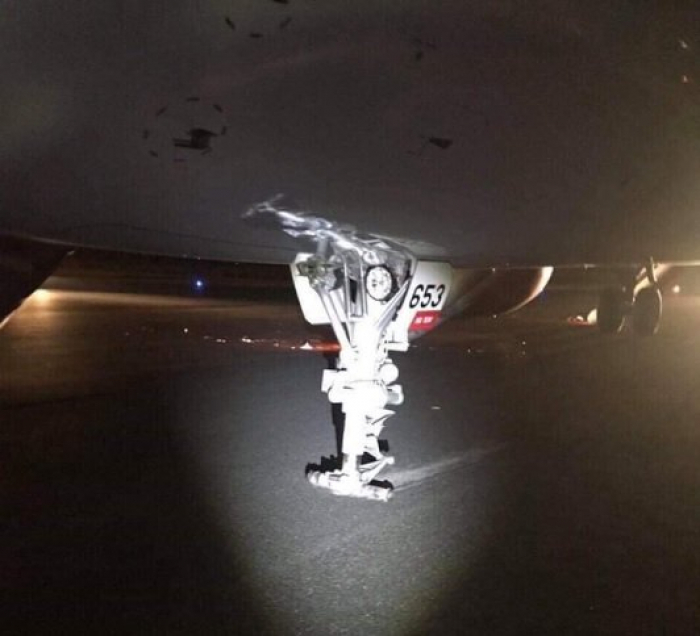 FOTO: Seis heridos al perder un avión las ruedas durante un aterrizaje en Vietnam