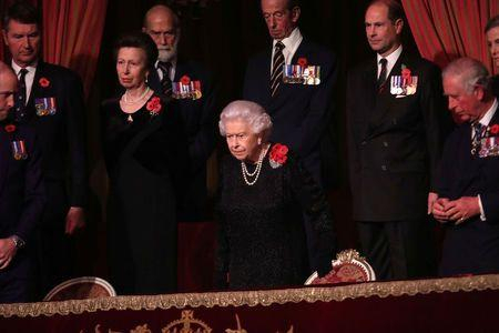 Queen Elizabeth launches British commemorations 100 years after WW1