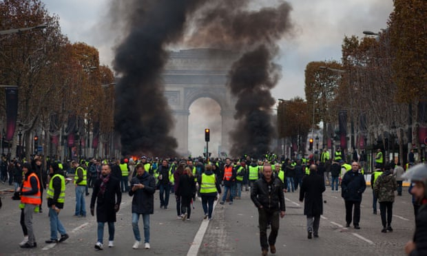 Macron to respond to grievances of low-paid in France after protests