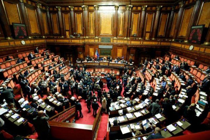 Italy government wins confidence vote amid coalition tensions