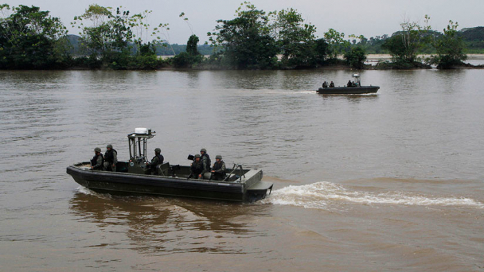 Tres heridos deja el ataque a una lancha de la Marina peruana cerca de Colombia