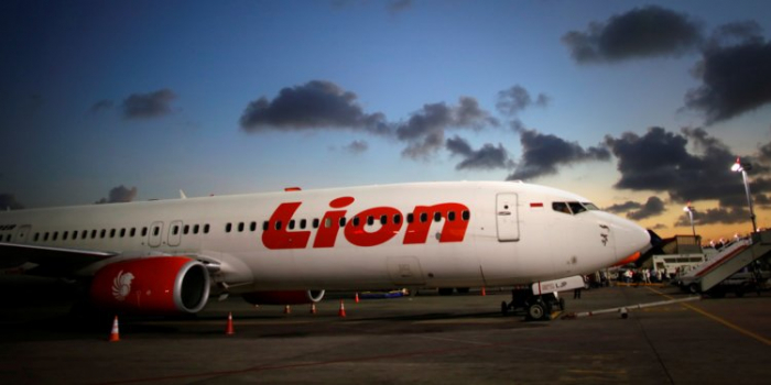 Lion Air crash: pilot on earlier flight asked to turn plane around