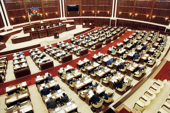 Parlamentin xərclər smetası daha 10 milyon artırıldı 