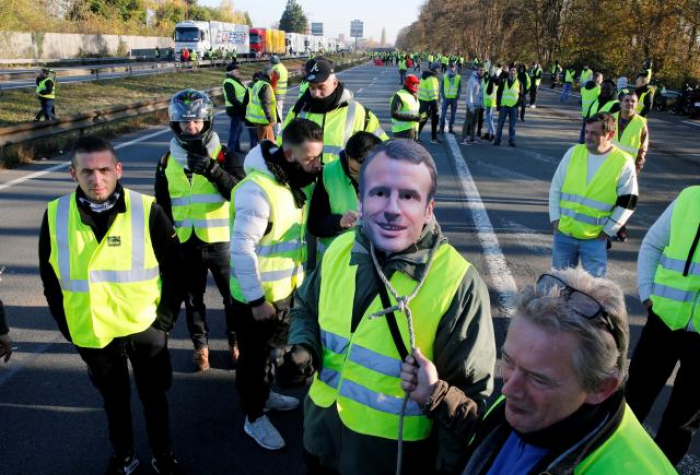 Paris braces for second wave of protests over rising fuel costs
 