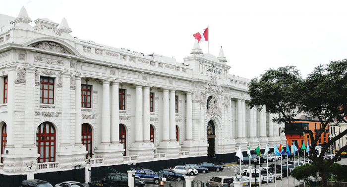 Congreso peruano recibe acusación contra legislador por acoso sexual