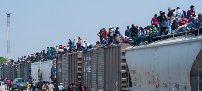 US temporarily closes Mexico border checkpoint, fires tear gas to disperse crowd