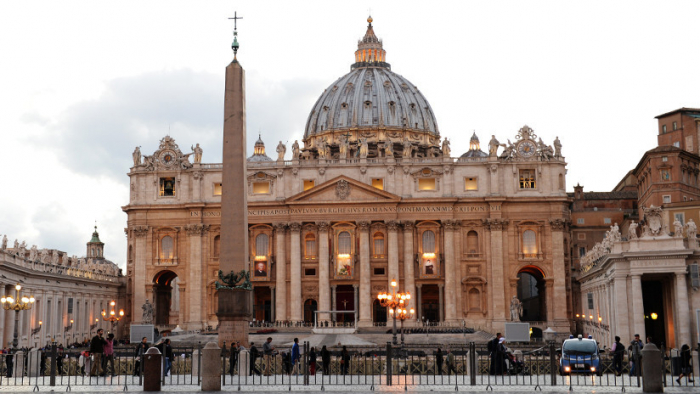 Hallan una calavera en la embajada del Vaticano en Roma