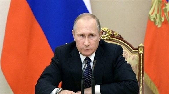 بوتين: روسيا "لا تبتعد عن الدولار" بل "الدولار هو الذي يبتعد عنا"