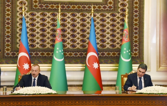 يتم التوقيع على وثائق أذربيجان وتركمانستان-تم التحديث