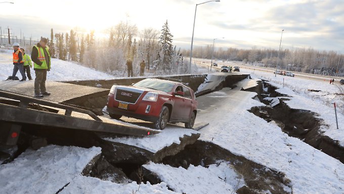 Schweres Erdbeben erschüttert Alaska