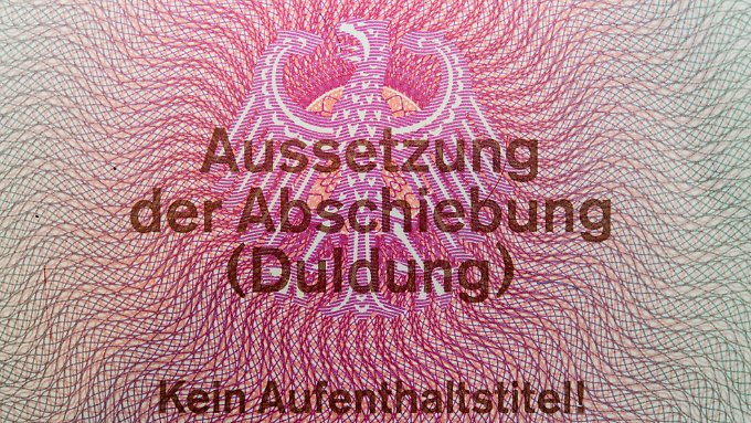 Fast 60.000 müssen Deutschland verlassen