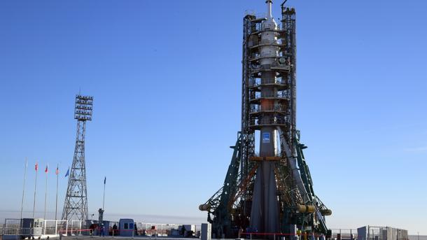 Drei Raumfahrer zur ISS gestartet