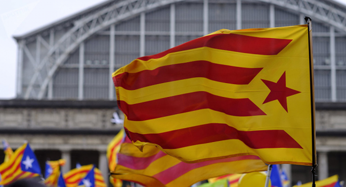 Un detenido y varios policías heridos en una manifestación por la Constitución en Cataluña