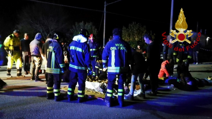 Six dead in stampede at Italian nightclub: firefighters