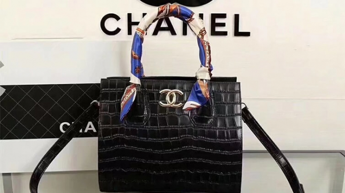 Chanel bans fur and exotic animal skins from all its collections