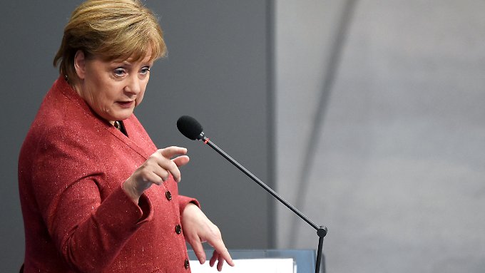 Merkel-Modus: entspannt austeilen