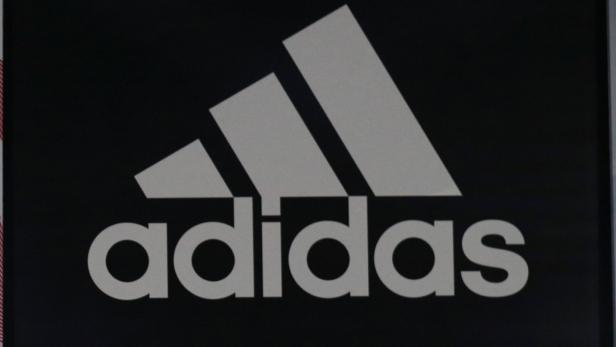 Adidas gibt in acht Monaten eine Milliarde Euro für eigene Aktien aus