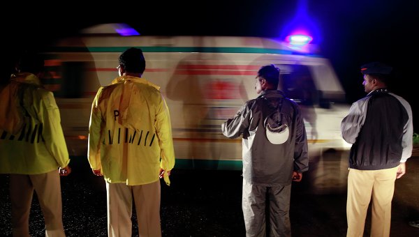 10 killed, 80 taken ill after eating food offering at temple in India