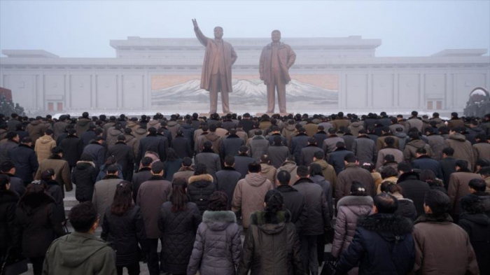 Norcoreanos conmemoran aniversario de la muerte de Kim Jong-il