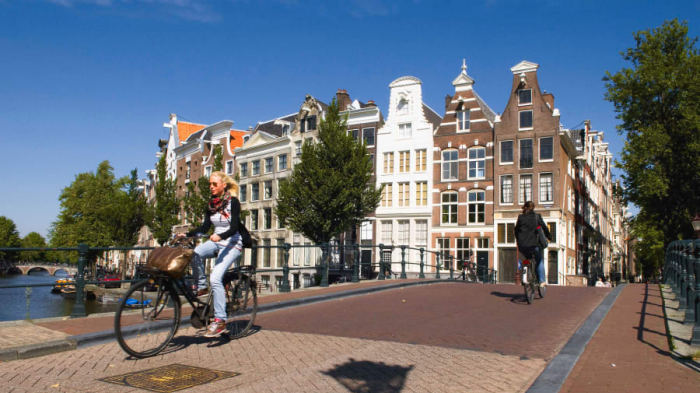 The Netherlands is paying people to cycle