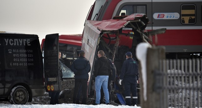 5 dead as train crashes into bus carrying schoolchildren in Serbia