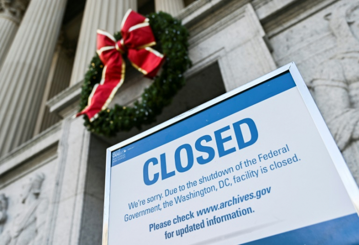 US government shutdown enters 2nd day, set to last through Christmas