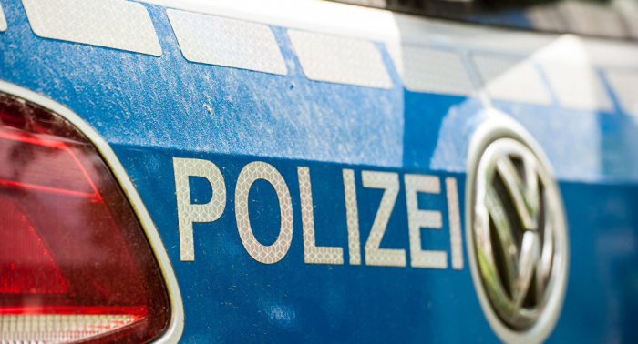 Schwerer Unfall in Hessen: Fahrer unter Drogen kracht in Familien-Auto