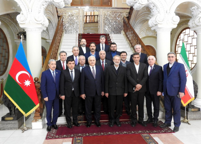   Une délégation du Parlement azerbaïdjanais rencontre le président du Parlement iranien  