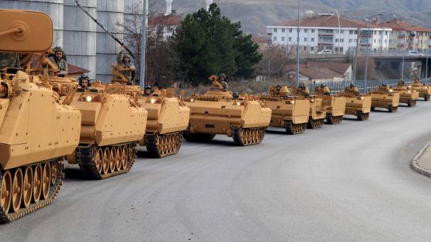 Türkei stationiert Nachschubkräfte an der Grenze