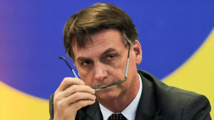   Sondeo:   66 % de brasileños se opone a sumisión de Bolsonaro a EEUU