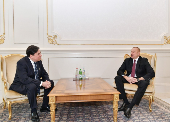   Le nouvel ambassadeur du Brésil en Azerbaïdjan remet ses lettres de créance au président Ilham Aliyev  