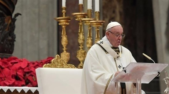 البابا في ليلة عيد الميلاد: تذكروا الفقراء واحذروا المادية