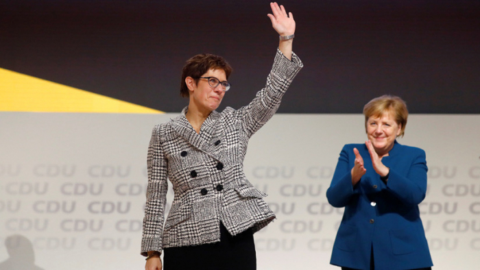 Kramp-Karrenbauer, elegida líder de CDU tras 18 años de presidencia de Merkel