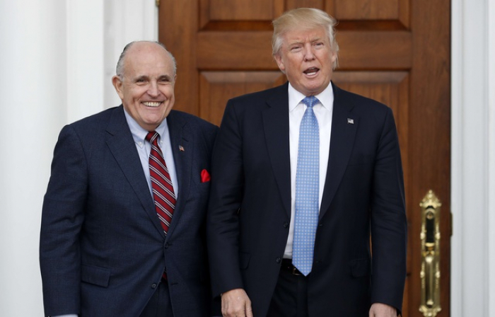 Rudy Giuliani, "cyber-expert" de la Maison Blanche, piégé par un internaute anti-Trump