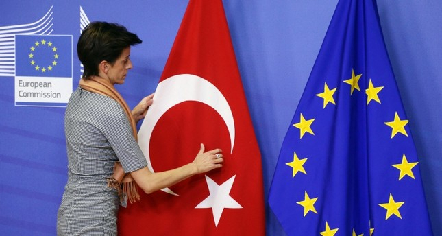 Turkey presses EU to make good on promise of visa liberalization