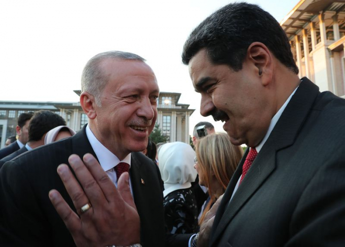 Erdogan au Venezuela pour signer des accords avec Maduro