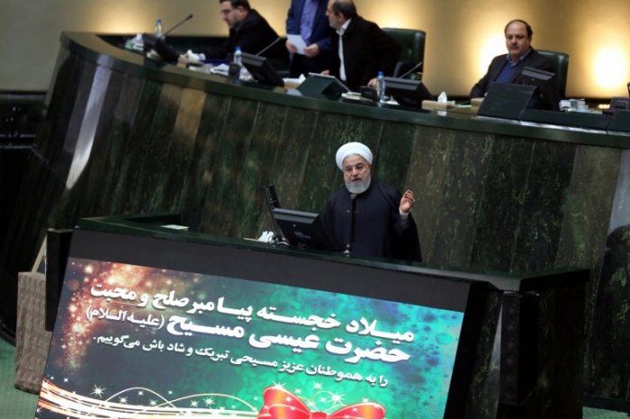     Iran:   Rohani présente un budget adapté aux "cruelles" sanctions américaines  