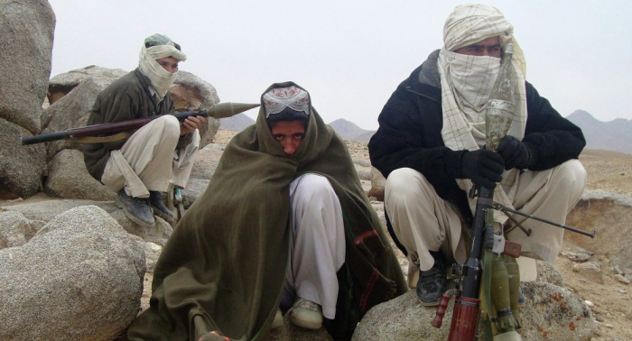   Delegación del gobierno afgano llega a Abu Dabi con vistas a un encuentro con talibanes  