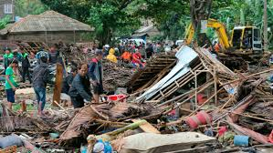   Tsunami tötet 168 Menschen  
 