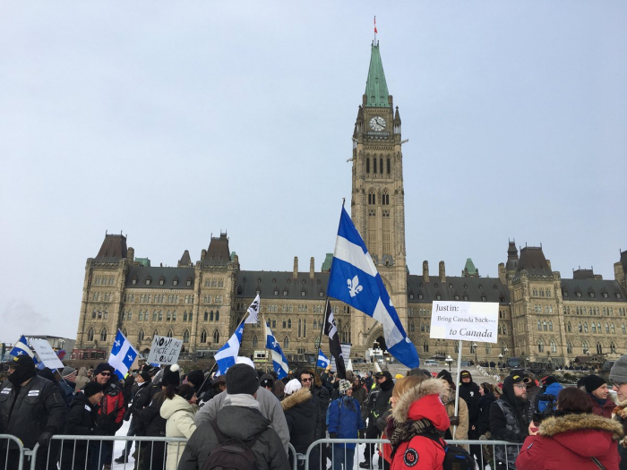 Enfrentamientos ante el Parlamento de Canadá por el pacto migratorio de la ONU