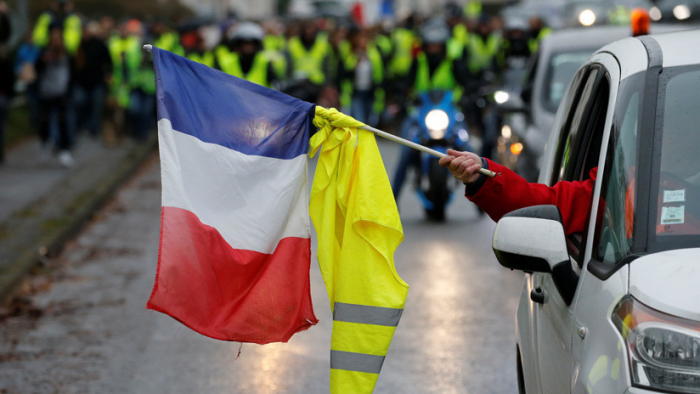 Francia encara el quinto sábado de los 