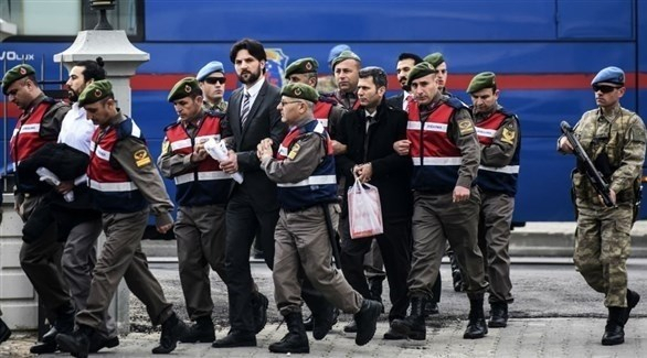 تركيا: اعتقال 219 جندياً لمزاعم صلتهم بغولن