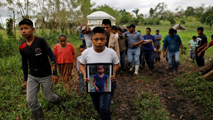   EE.UU.  : Ordenan una revisión médica a los niños migrantes tras la segunda muerte