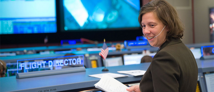  NASA  appoints its first female chief flight director 