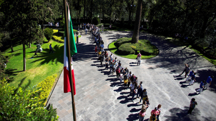 Abren por primera vez al público las lujosas instalaciones de la casa presidencial de México-Video