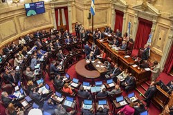 El Senado de Argentina aprueba la Ley Micaela contra la violencia de género